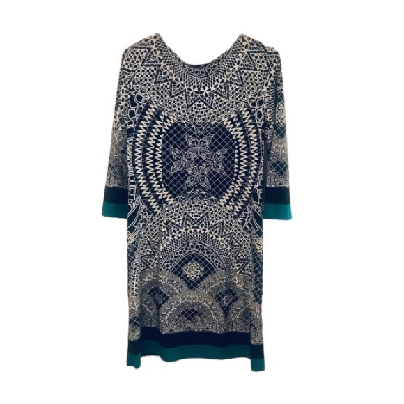 Haani Shift Dress - Picture 2 of 5